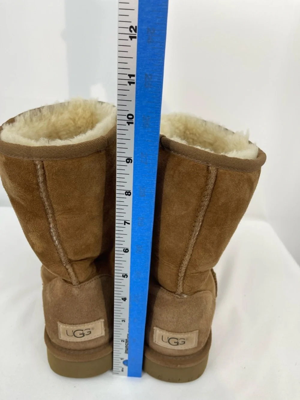UGG classic chestnut